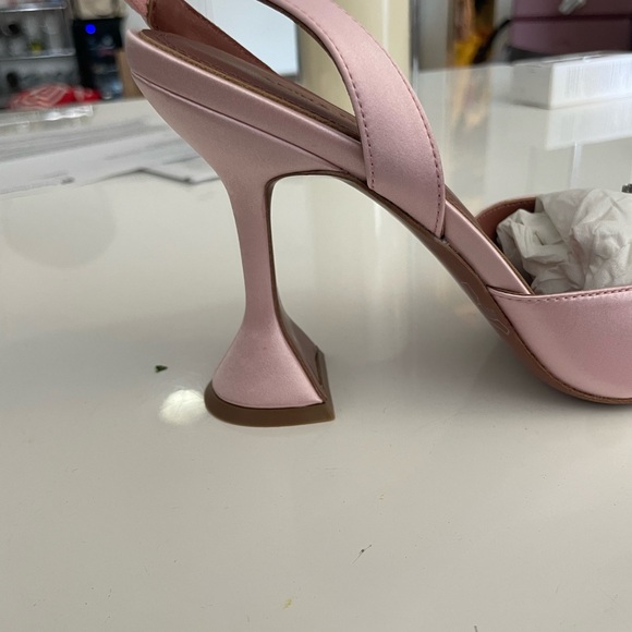 Pink satin heel with embellishment -never worn! - Picture 3 of 4